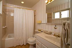 Francis Street Vacation Home in Ferndale, California